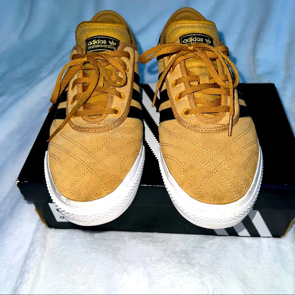 Adidas match court rx brown and black. Size 11